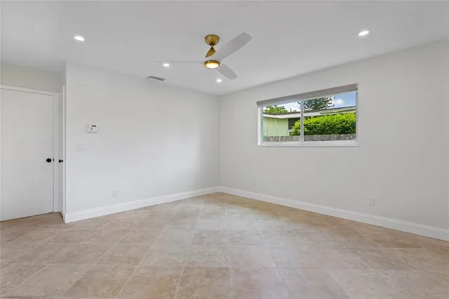 $5,000 | 5206 Cleveland Street, Hollywood, FL 33021