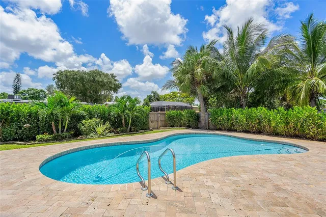 $5,000 | 5206 Cleveland Street, Hollywood, FL 33021