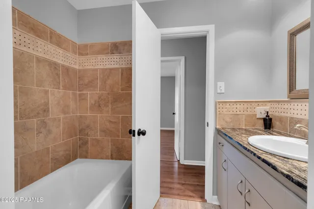 $325,000 | 302 Willow Wood Drive, New Iberia, LA 70563