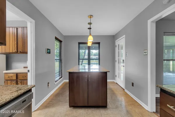 $299,000 | 302 Willow Wood Drive, New Iberia, LA 70563