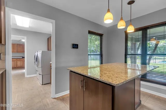 $325,000 | 302 Willow Wood Drive, New Iberia, LA 70563