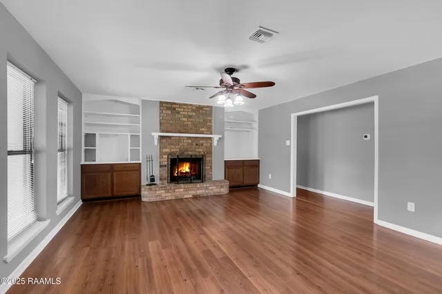 $325,000 | 302 Willow Wood Drive, New Iberia, LA 70563