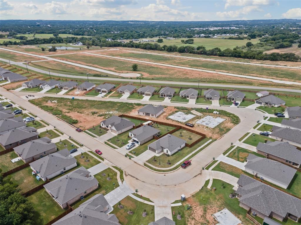 725 Jameson Springtown, TX 76082 - Photo 36 of 38