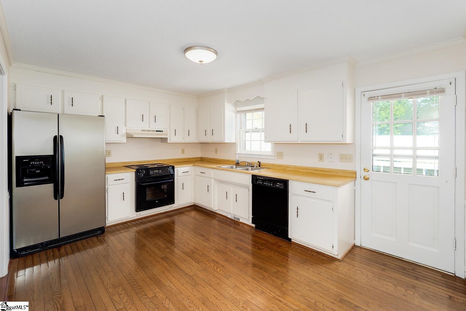 411 South Batesville Road Greer, SC 29650 - Photo 11 of 30 Gallery Image 11