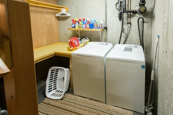 $659,900 | 21-22 Beach Drive, West Brookfield, MA 01585