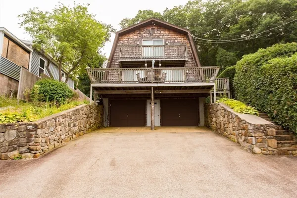 $659,900 | 21-22 Beach Drive, West Brookfield, MA 01585