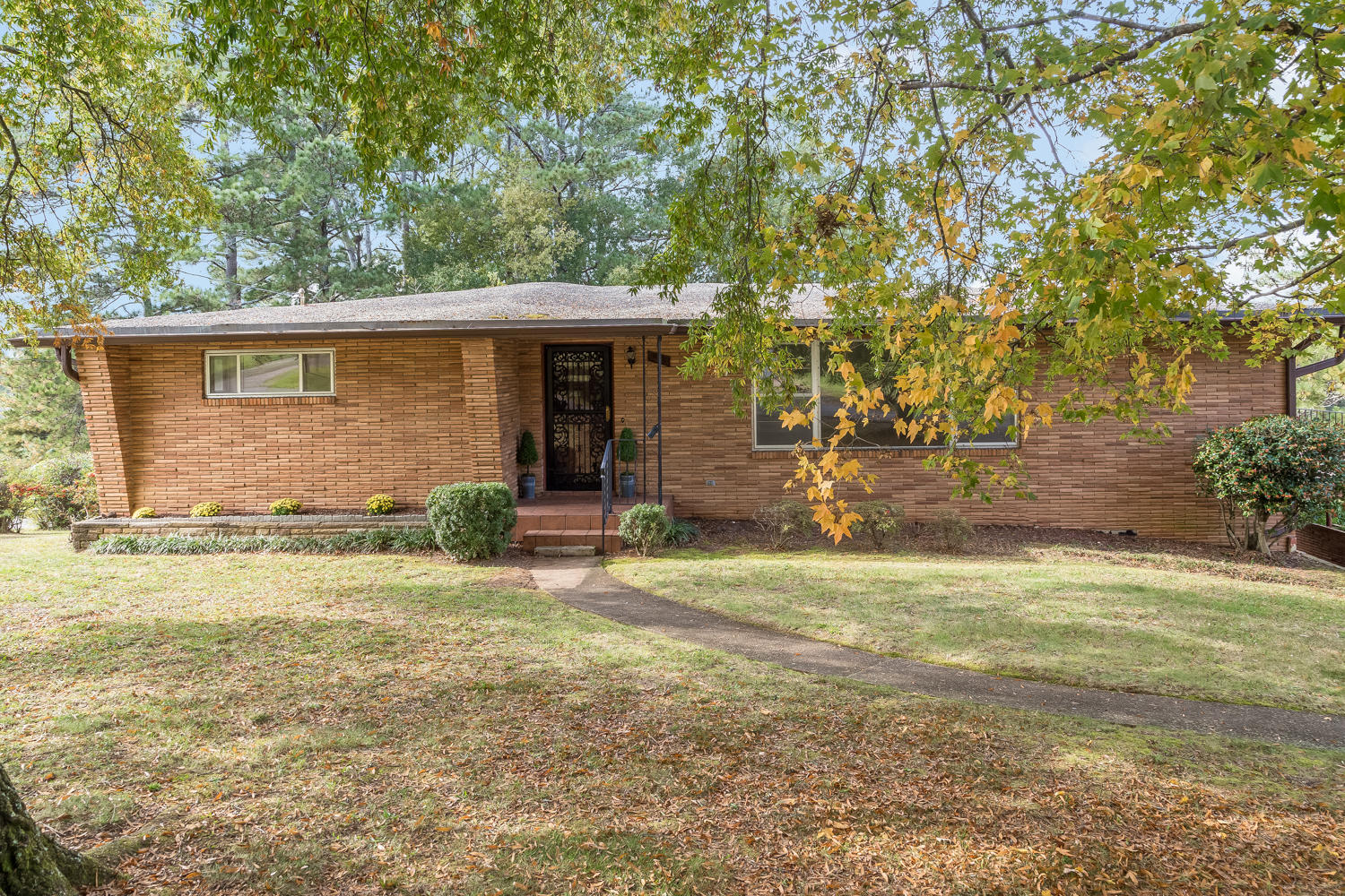 603 Layfield Road Chattanooga, TN 37412 - Photo 1 of 28 603_Layfield_Rd23