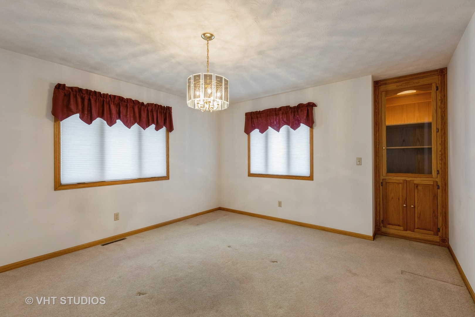 3440 Hermann Road Lee, IL 60530 - Photo 5 of 37 en view interior of the house with wooden floor