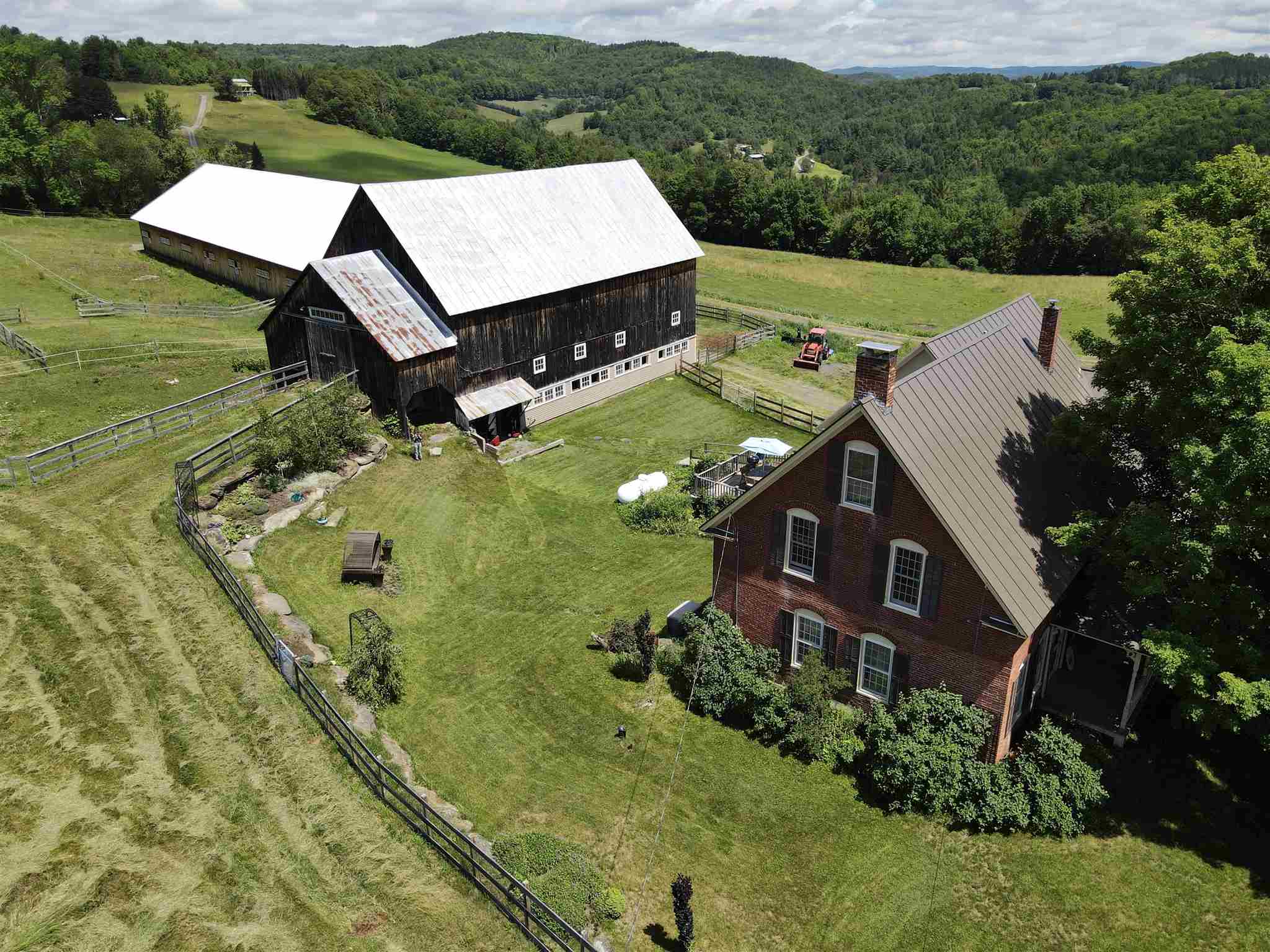 271 Whitney Hill Road Tunbridge, VT 05077 - Photo 37 of 39
