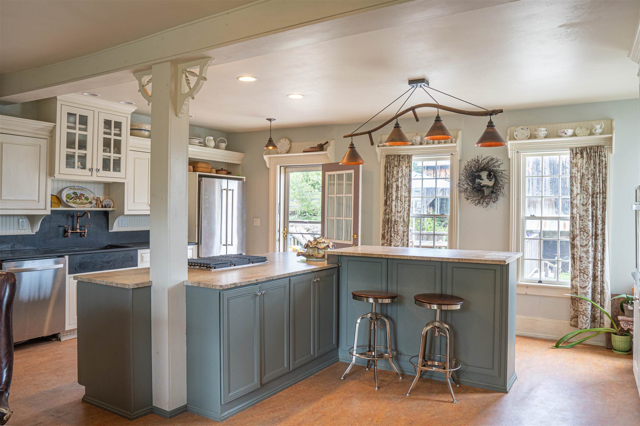271 Whitney Hill Road Tunbridge, VT 05077 - Photo 8 of 39