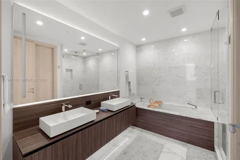 $3,245,000 | 1000 Brickell Plaza, Unit PH5403, Miami, FL 33131