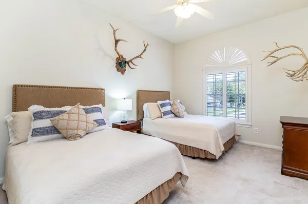 $545,000 | 4007 Cinnamon Fern Court, Houston, TX 77059