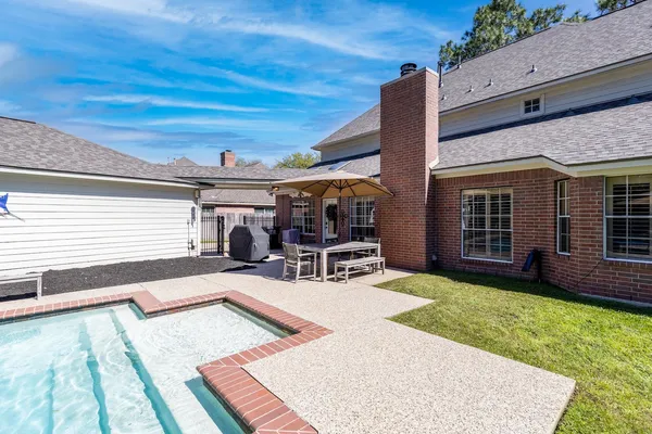 $545,000 | 4007 Cinnamon Fern Court, Houston, TX 77059