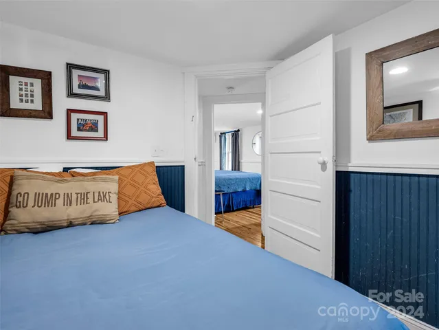 $699,999 | 291 Tryon Bay Circle, Lake Lure, NC 28746