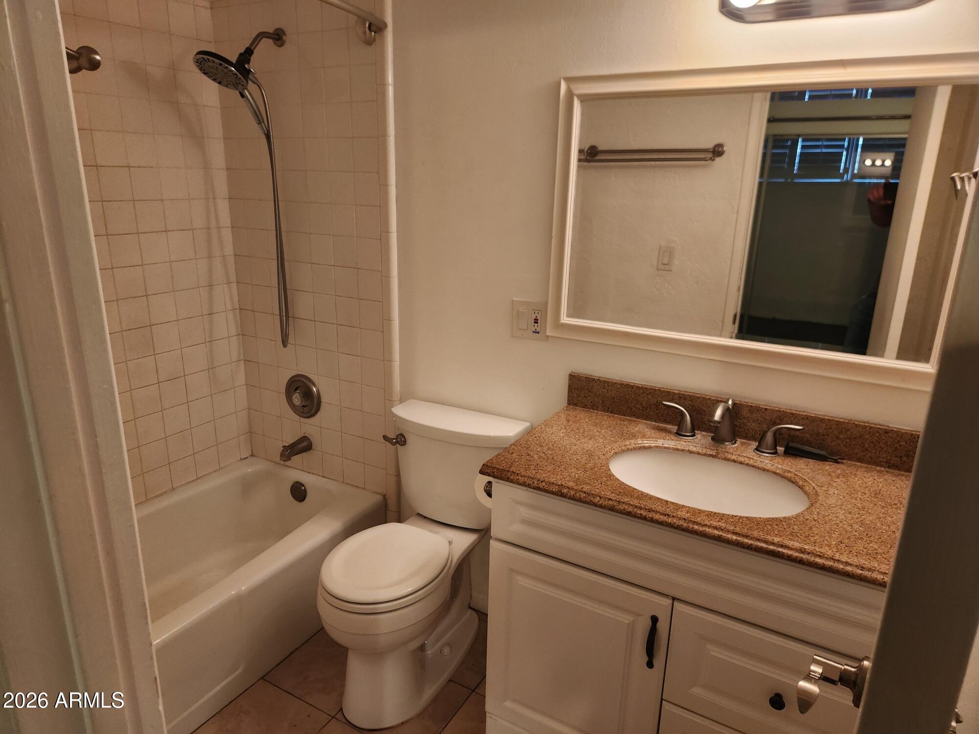 3230 East Pinchot Avenue, Unit 3 Phoenix, AZ 85018 - Photo 19 of 24 20260315_100155_resized_1 (1)