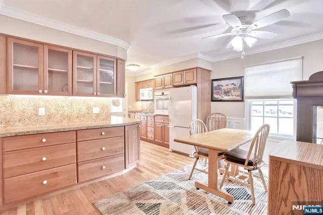 $549,900 | 16-3 Tamaron Drive, Waldwick, NJ 07463