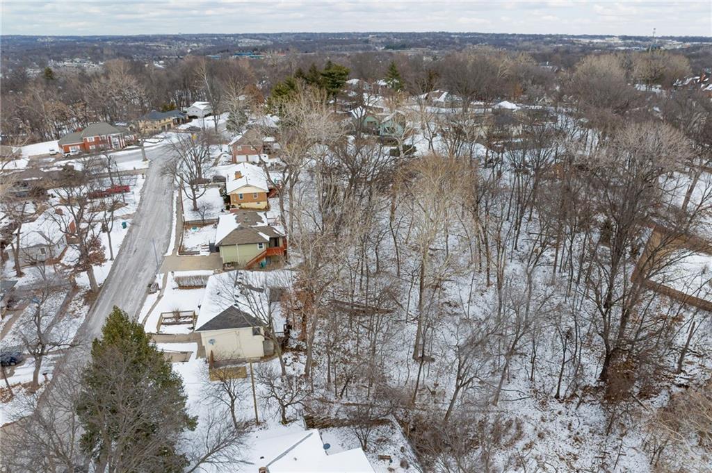 917 Northwest Valley Lane Riverside, MO 64150 - Photo 37 of 39