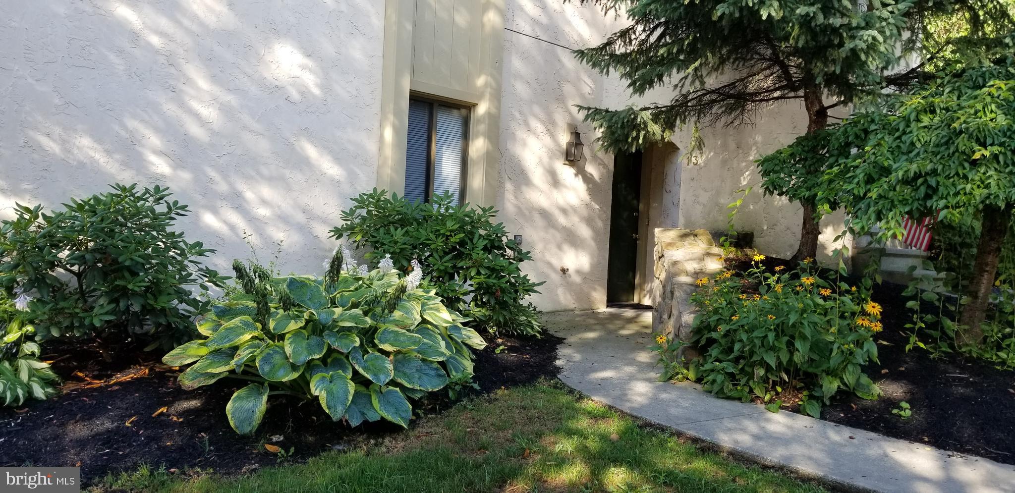 13 Muirfield Drive Reading, PA 19607 - Photo 1 of 13 FRONT ENTRANCE