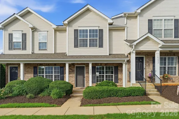$275,000 | 10486 Stokeshill Court, Pineville, NC 28134