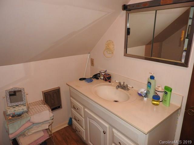 737 Pinnacle Church Road Nebo, NC 28761 - Photo 26 of 41 Gallery Image 26