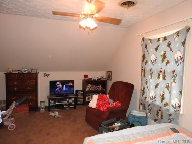 737 Pinnacle Church Road Nebo, NC 28761 - Photo 28 of 41 Gallery Image 28