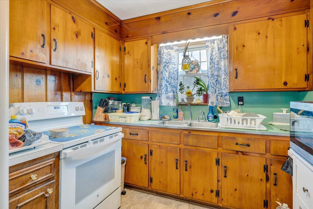 378 Archway Road Blue Ridge, VA 24064 - Photo 13 of 47 15-MIB07400