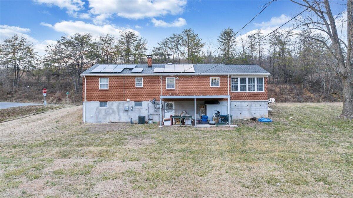 378 Archway Road Blue Ridge, VA 24064 - Photo 35 of 47 40-DJI_20260306064553_0182_D