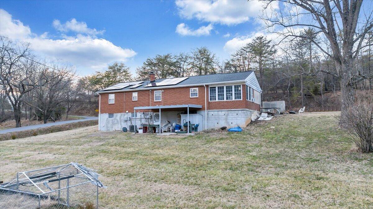 378 Archway Road Blue Ridge, VA 24064 - Photo 37 of 47 42-DJI_20260306064604_0183_D