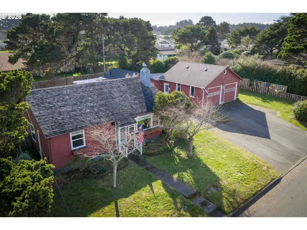 $549,999 | 685 10th Street Southwest, Bandon, OR 97411