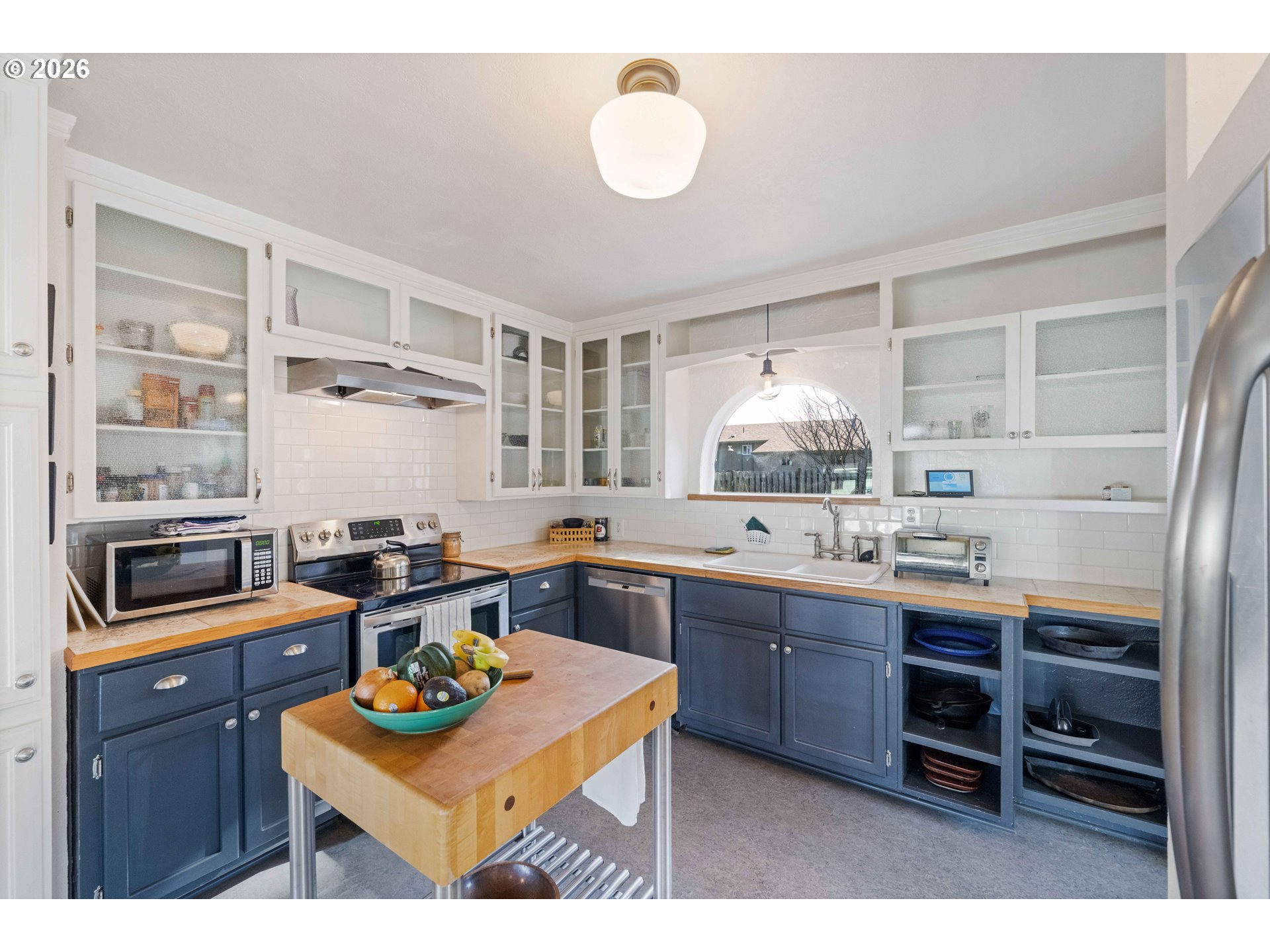 685 10th Street Southwest Bandon, OR 97411 - Photo 11 of 40