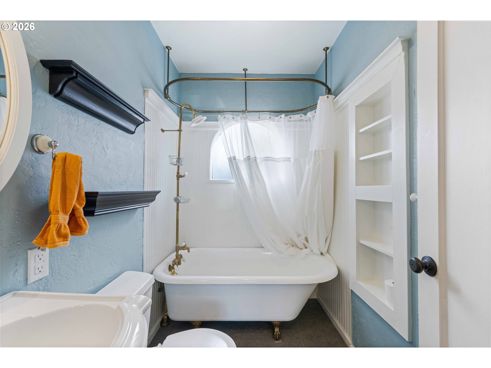 685 10th Street Southwest Bandon, OR 97411 - Photo 16 of 40