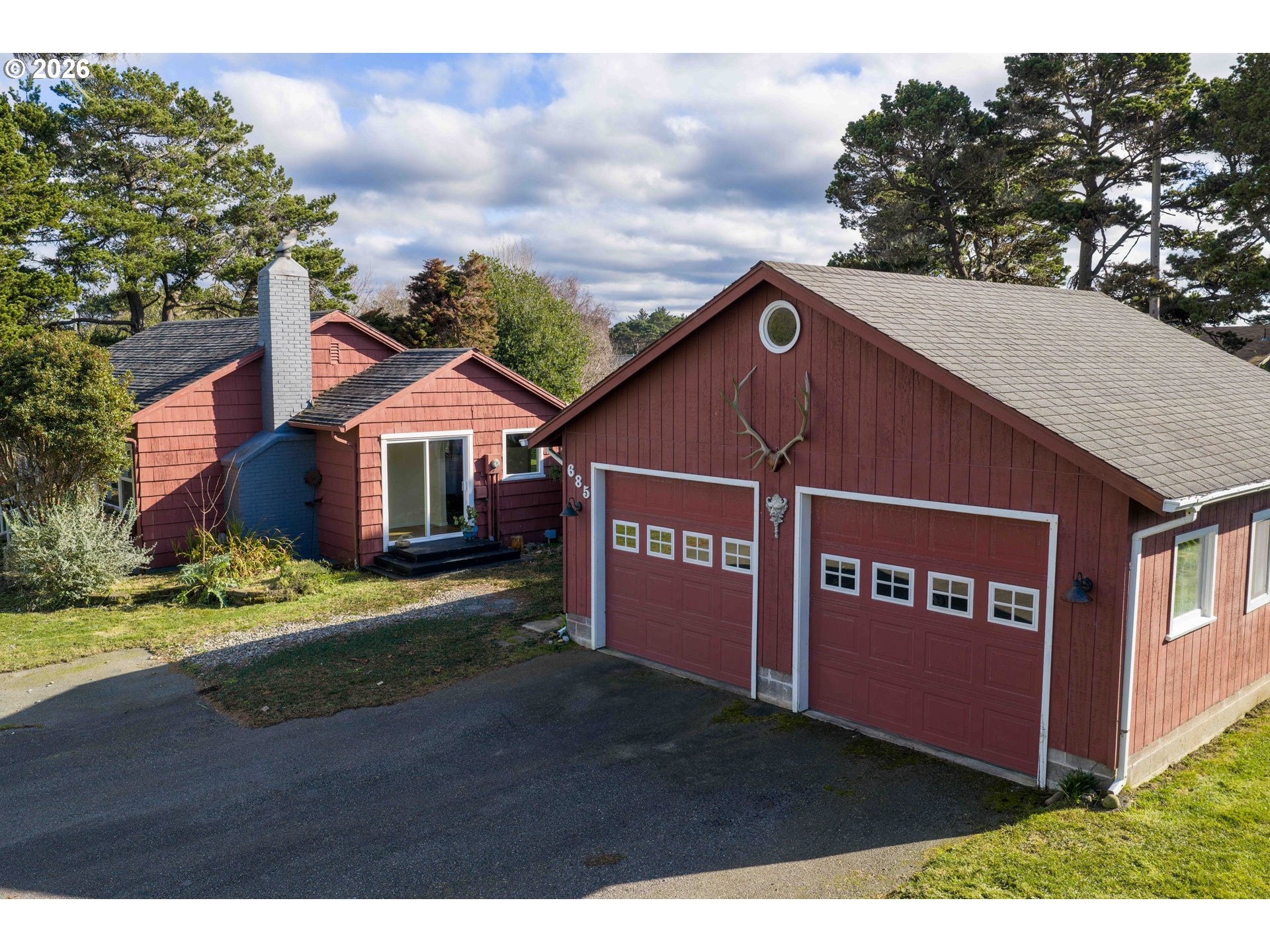 685 10th Street Southwest Bandon, OR 97411 - Photo 34 of 40