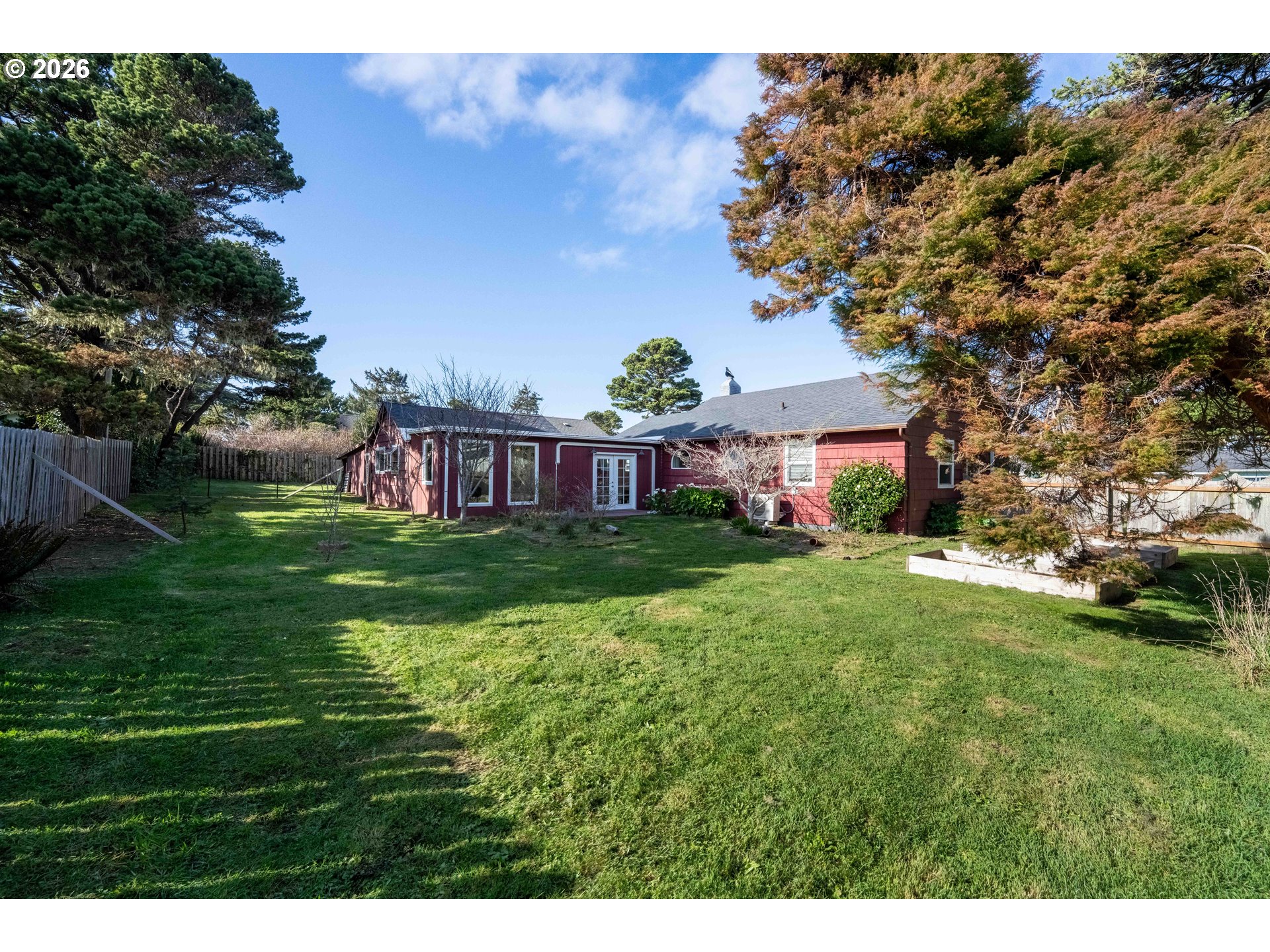 685 10th Street Southwest Bandon, OR 97411 - Photo 36 of 40