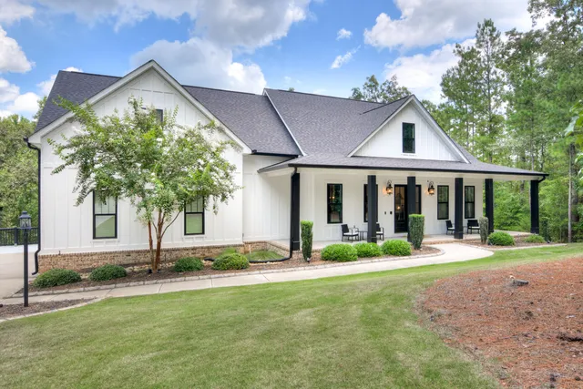 $654,400 | 307 Alabaster Court, Appling, GA 30802