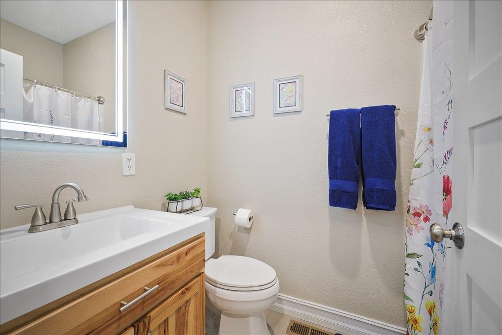 5710 East Greenbluff Road Colbert, WA 99005 - Photo 21 of 49