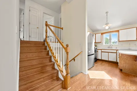 $499,000 | 1004 Prairie View Court, Naperville, IL 60563