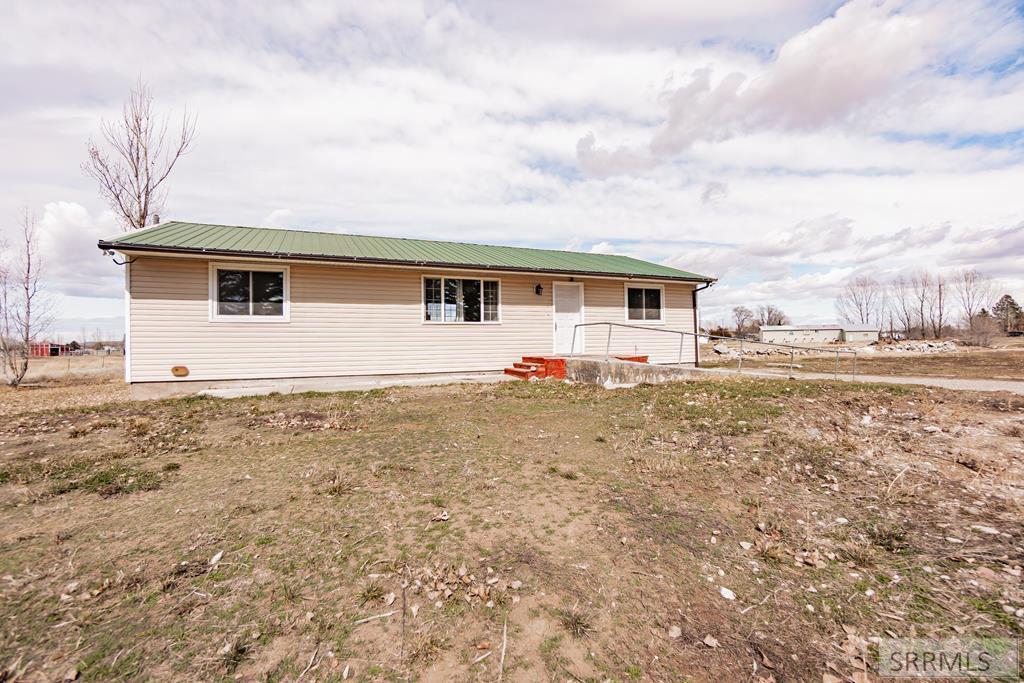 77 North 4000 East Rigby, ID 83442 - Photo 1 of 1 Main View