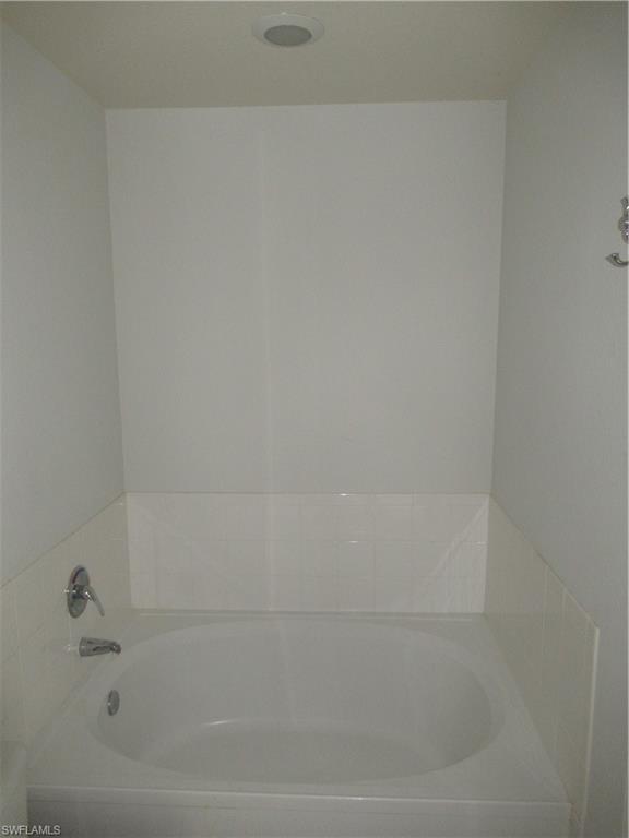 7965 Preserve Circle, Unit 732 Naples, FL 34119 - Photo 15 of 28