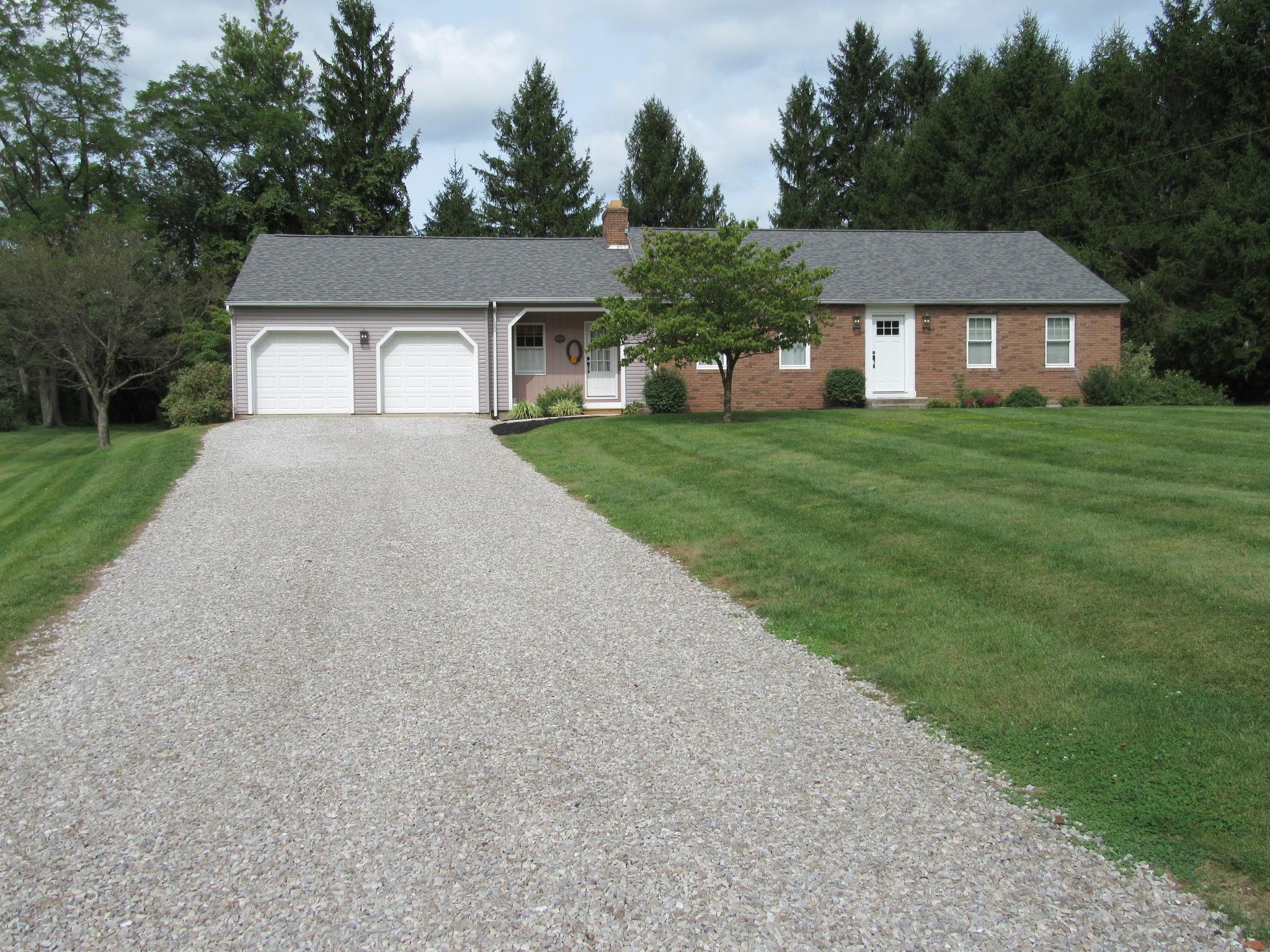 1545 Marietta Road Northeast Lancaster, OH 43130 - Photo 4 of 38