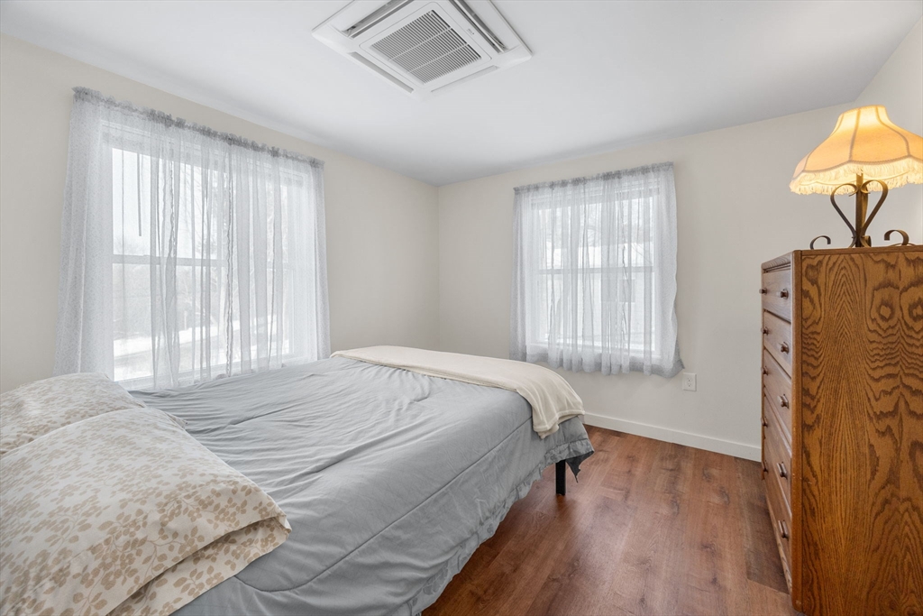 16 Town Neck Road Sandwich, MA 02563 - Photo 11 of 34 Gallery Image 11