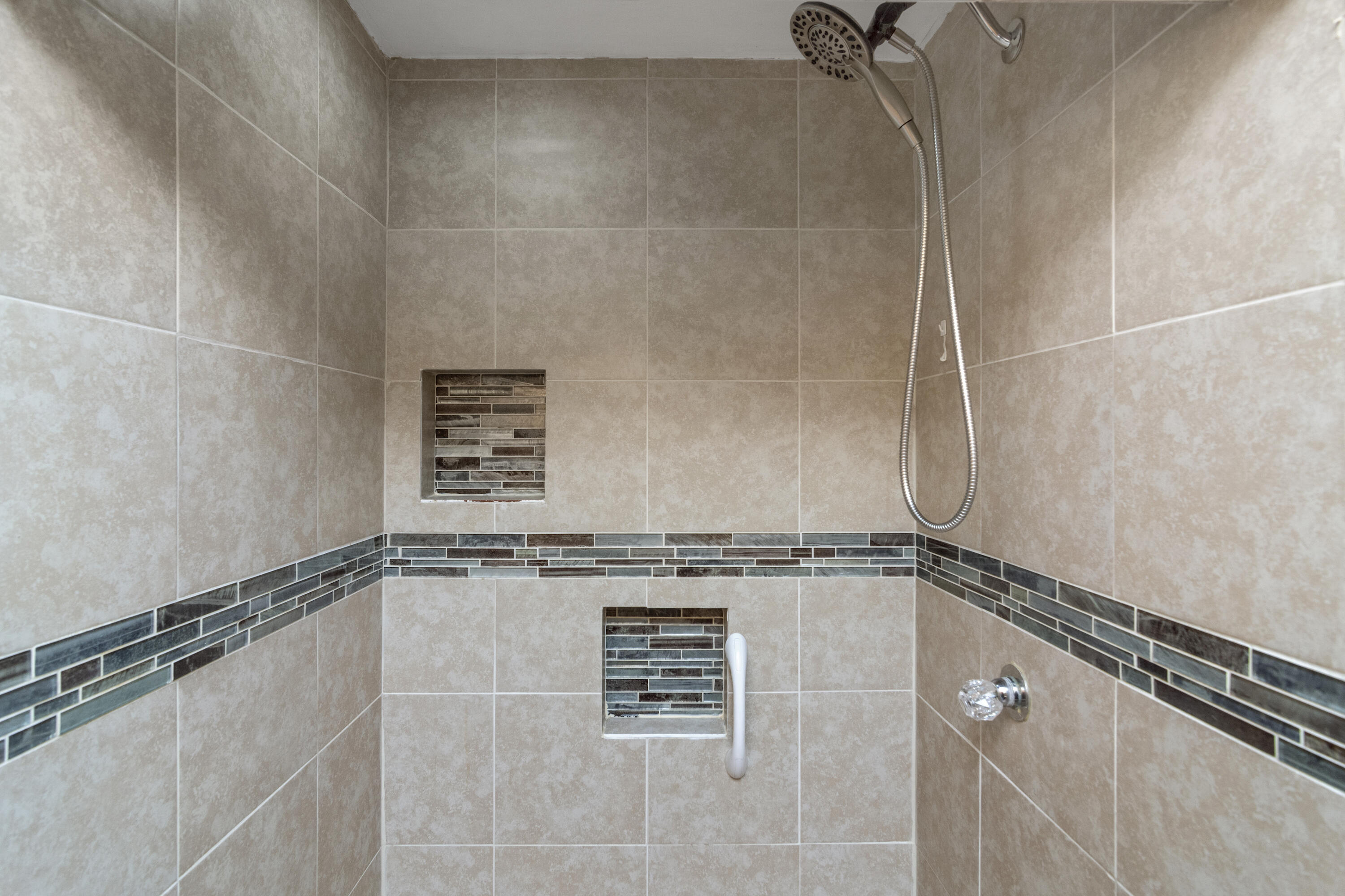 5489 Highway 4 Baker, FL 32531 - Photo 19 of 65 a close view of a shower in bathroom