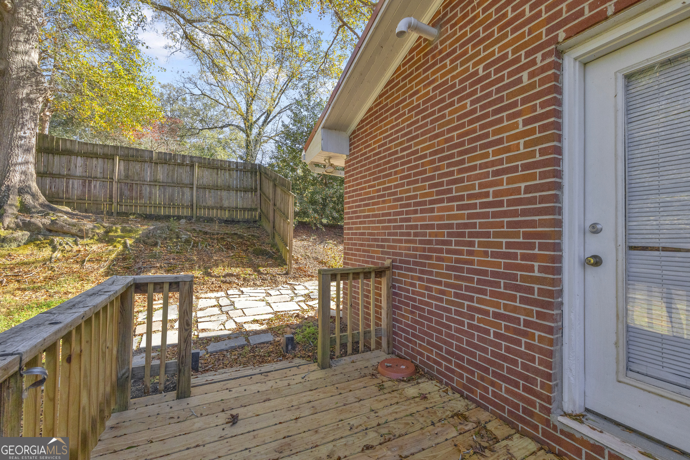 62 Oak Street Elberton, GA 30635 - Photo 43 of 48 a view of a pathway with a backyard
