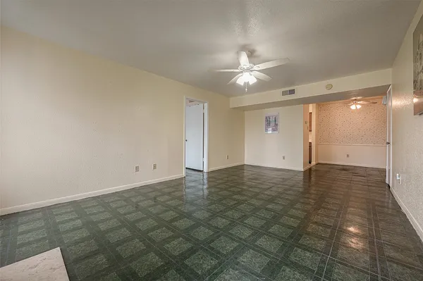 $1,350 | 6606 De Moss Drive, Unit 1212, Houston, TX 77074