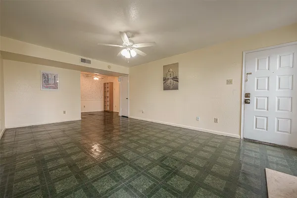 $1,350 | 6606 De Moss Drive, Unit 1212, Houston, TX 77074