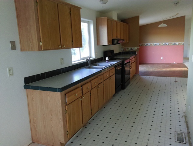 37312 North Muehle Road Elk, WA 99009 - Photo 5 of 20 Gallery Image 5