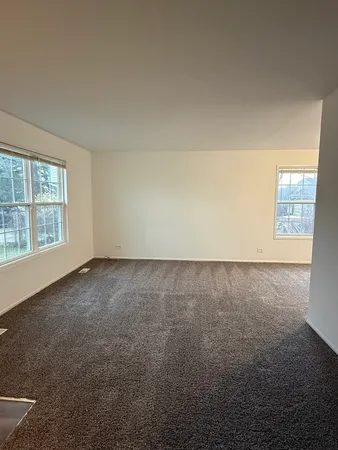 $285,000 | 252 Yellow Pine Drive, Bolingbrook, IL 60440