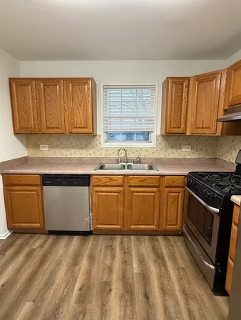 $285,000 | 252 Yellow Pine Drive, Bolingbrook, IL 60440