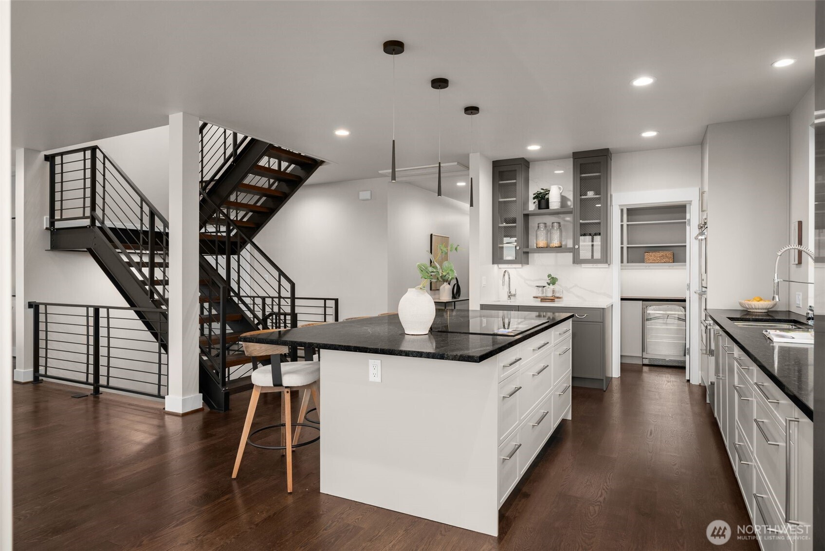 6038 50th Avenue Northeast, Unit A Seattle, WA 98115 - Photo 9 of 40