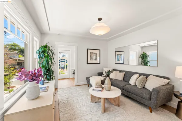 $2,275,000 | 450 42nd Street, Oakland, CA 94609