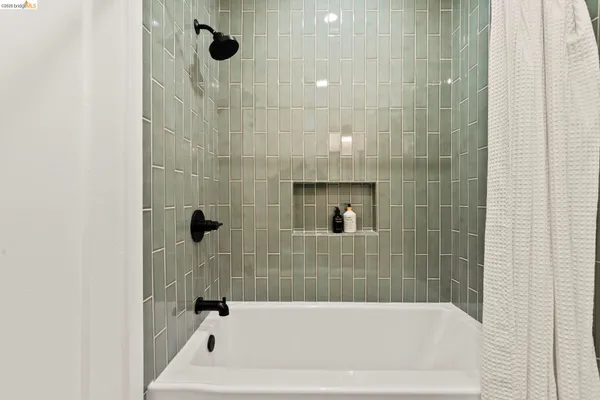 $2,275,000 | 450 42nd Street, Oakland, CA 94609